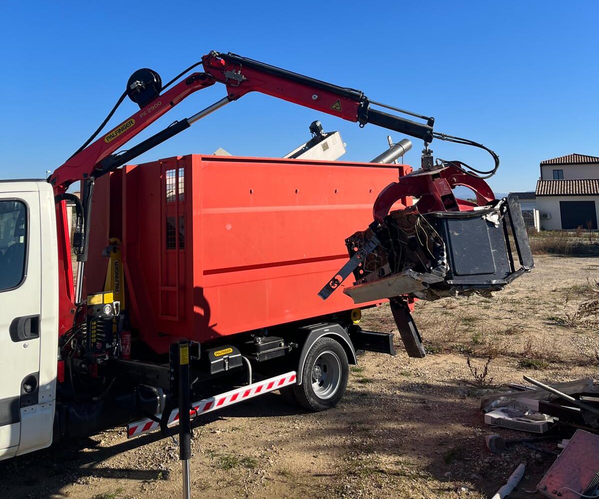 Chargement grue ferraille